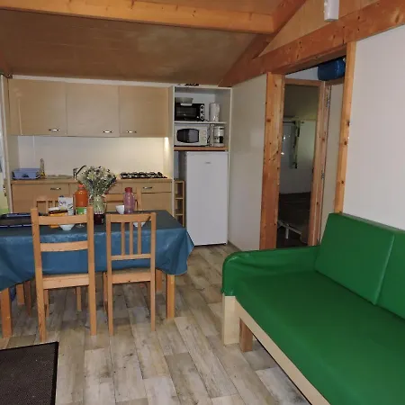 Domaine De Miraval 4*