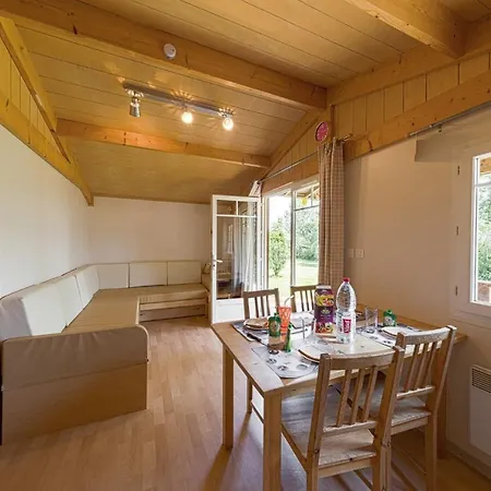 Domaine De Miraval 4*