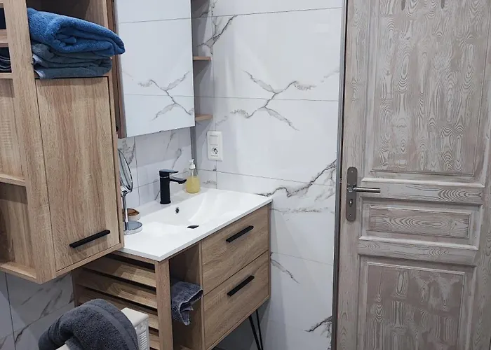 Domaine De Miraval Village de vacances Belleserre